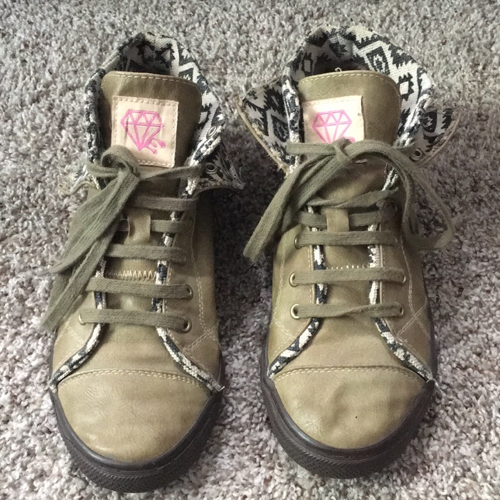 Tan w/Tribal design Shoes
